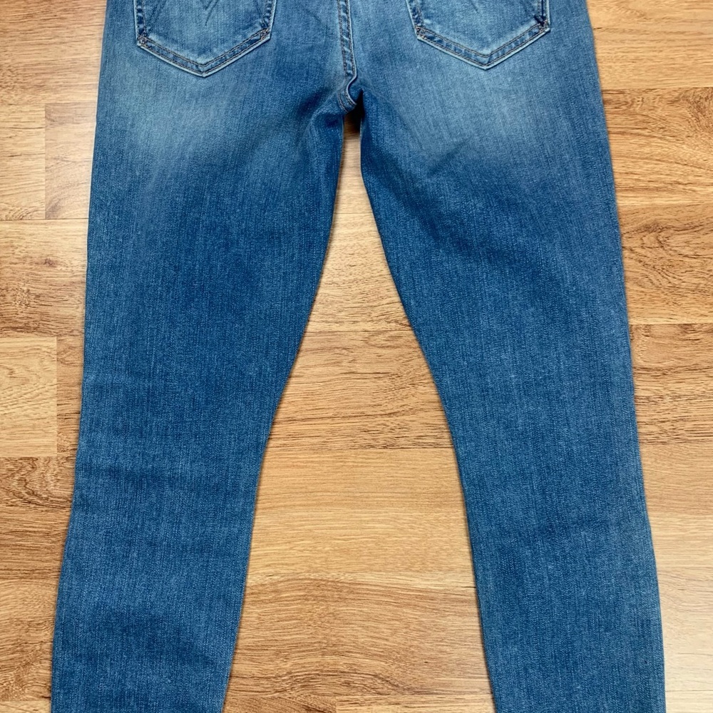 MOTHER The Looker Ankle Fray Jeans in Bird of Paradise Wash - Picture 8 of 13